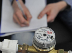 Из-за конденсата за стеклом счетчика мужчине начислили долг за газ в 16 тысяч на Ставрополье