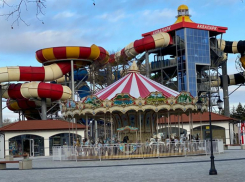 Работа в Анапе летом: солнце, море, загар и хорошая зарплата — «Блокнот поможет»