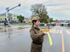 На дороги Невинномысска вышли регулировщицы Победы