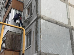 После публикации «Блокнота» о плесневой квартире в Изобильном Госжилинспекция провела проверку 