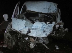 Два водителя погибли в жестком столкновении «Газели» и ЗИЛа на Ставрополье