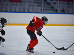 Юные хоккеисты Ставропольской школы «Наследие» завоевали серебро и бронзу домашнего турнира