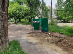 Во дворе дома по улице Шеболдаева в Ставрополе наконец навели порядок