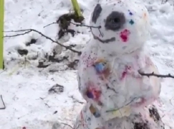 Кошмарный снеговик «из Преисподней» навел жути на жителей Ставрополья