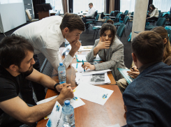 Партия «Новые люди» на Ставрополье поможет развитию флорбола и раздельного сбора мусора