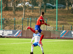 «Красно-синяя «армия уходит в отрыв: подводим итоги 19 футбольной недели на юге России