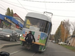 Смертельно опасное развлечение подростка вызвало горячие споры в Пятигорске