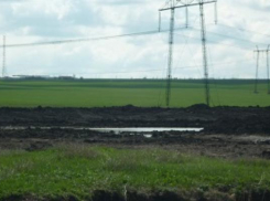 Сельскохозяйственные земли Ставрополья загрязнили нефтью из-за отказа на трубопроводе