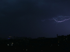 Гроза и сильный дождь придут на Ставрополье 22 июля