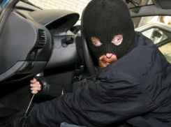 Грабители угнали такси в Предгорном районе