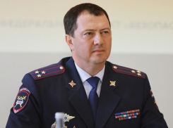 Бывший начальник УГИБДД Сафонов пробудет за решеткой еще один месяц