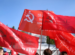 Ставропольский телеканал украсил студию к 9 мая на 150 тысяч рублей