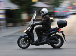 В Пятигорске 74-летний мужчина попал в аварию на скутере