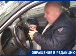 Ставропольский таксист зарабатывает на неправильно припаркованных автомобилях