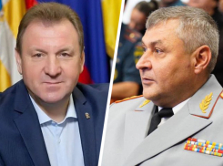 Экс-начальника регионального МЧС Владимира Кия наградили в администрации Ставрополя