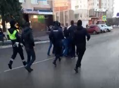 В Георгиевске водители маршрутных такси подрались из-за пассажиров