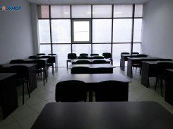 Более 42 тысяч рублей получали учителя Ставрополья в 2025-м году