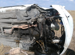 Водитель «БМВ» заснул за рулем и несколько раз перевернул авто на Ставрополье 
