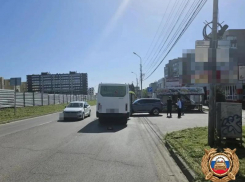 Школьница повредила лицо в ДТП с маршруткой в Ставрополе