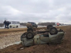В Шпаковском округе Ставрополья три человека пострадали при столкновении на трассе