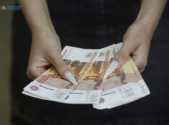 Ставропольчанка продавала постельное белье и украла у покупателя деньги 