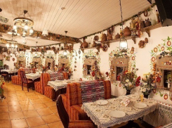 Ресторан «Курщавель» предлагает незабываемо отметить новогодние праздники в русско-украинском стиле