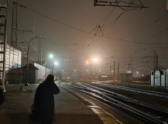 Связанные со Ставропольем поезда задержали на несколько часов из-за остановки Крымского моста
