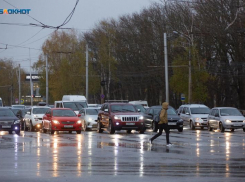 Длинная пробка образовалась на Чапаевском проезде в Ставрополе 21 апреля