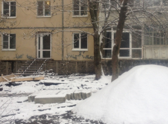 Жители многоэтажки Ставрополя боятся обрушения дома из-за снесенных в квартире стен