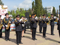 В Ставрополе прошел концерт для участников пробега «Веломарш Победы» 