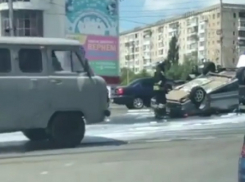 Появилось видео последствий ДТП «Тойоты» с «пятнадцатой» в Ставрополе