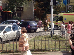 В Ставрополе пьяный водитель легковушки сбил двух женщин на перекрестке