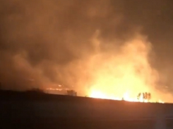 Горящие под Ставрополем поля попали на видео