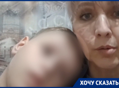 «Мой ребенок получил ужасную травму»: пес набросился на мальчика и покусал его за икры, лицо и грудь на Ставрополье