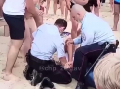 За хулиганство и нецензурную брань полицейские «скрутили» ставропольца посреди Комсомольского  пруда