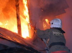Пожар в Ставрополе уничтожил имущество владельцев