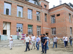 Гимназию № 11 в Пятигорске реконструировал «левый» субподрядчик