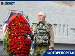 Ставропольчане пришли к мемориалу Вечной славы вопреки самоизоляции