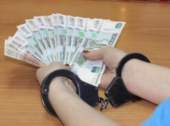 На Ставрополье заведующая детским садом несколько лет подряд получала чужую зарплату