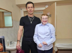 Певец Стас Пьеха исполнил мечту девочки с редким заболеванием из Ессентуков