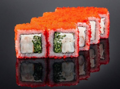 Товар дня: Ролл Калифорния с креветкой бесплатно от кафе «Ацтек»