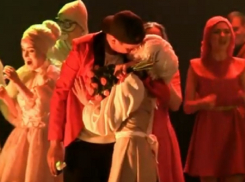 Романтичное предложение руки и сердца на «Студвесне» попало на видео в Ставрополе 