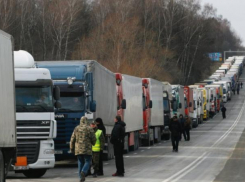 Бастующие дальнобойщики из Дагестана хотят «захватить» МКАД