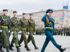 Больше половины ставропольцев хотели бы начать карьеру военного
