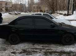 Затонированные автомобили останавливают в Ставрополе в рамках акции