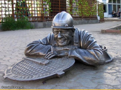  Памятник сантехнику воздвигли в Ставрополе