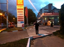 Улицу Лермонтова перекрыли из-за возгорания на заправке в Ставрополе