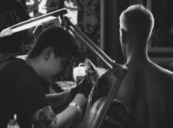 Посоревноваться за звание лучшего тату-мастера собрались 40 умельцев в Ставрополе 