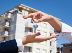 Объем сделок с ипотекой в РФ увеличился примерно на 30% по итогам февраля