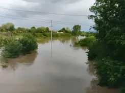 Побиты крыши 73 домов, 107 участков в воде: стали известны последствия разгула стихии на Ставрополье